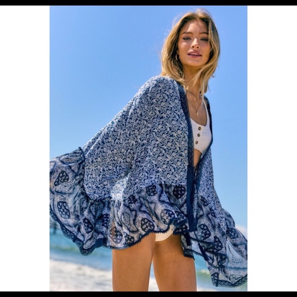 The ARIEL Boho Print Tie Front Kimono Top - Picture 5 of 13
